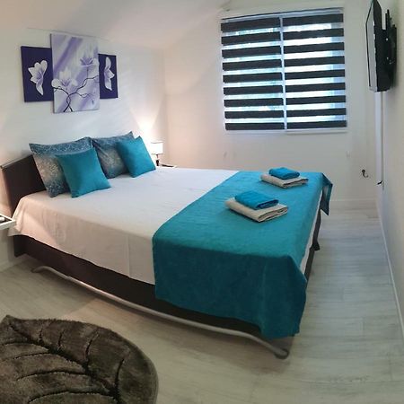 Holiday Home Flora Μόσταρ Εξωτερικό φωτογραφία