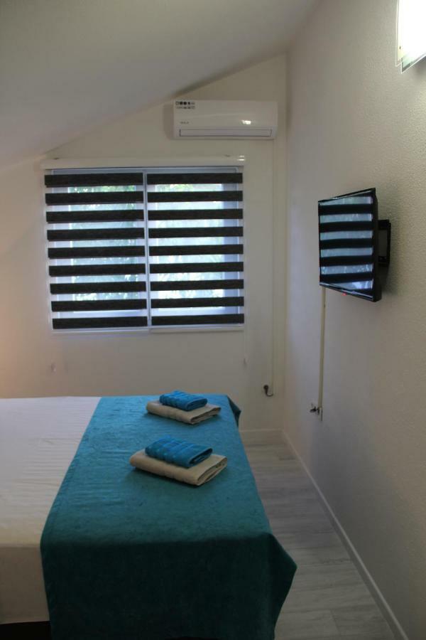 Holiday Home Flora Μόσταρ Εξωτερικό φωτογραφία